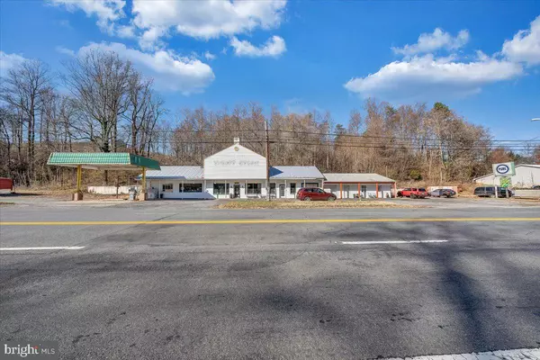 Troutville, VA 24175,7367 LEE HIGHWAY