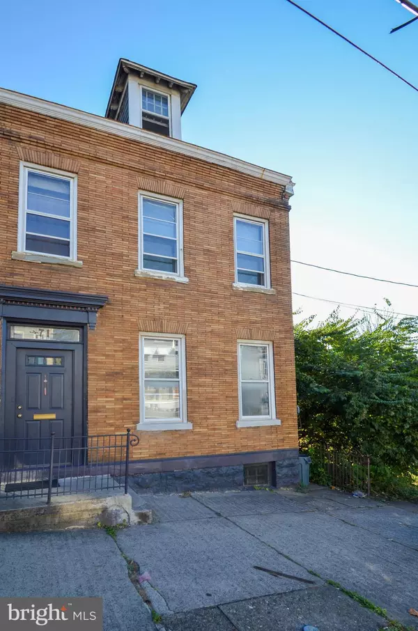 71 N 7TH ST, Easton, PA 18042