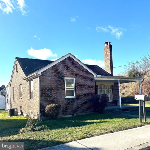 7 2ND ST, Highspire, PA 17034