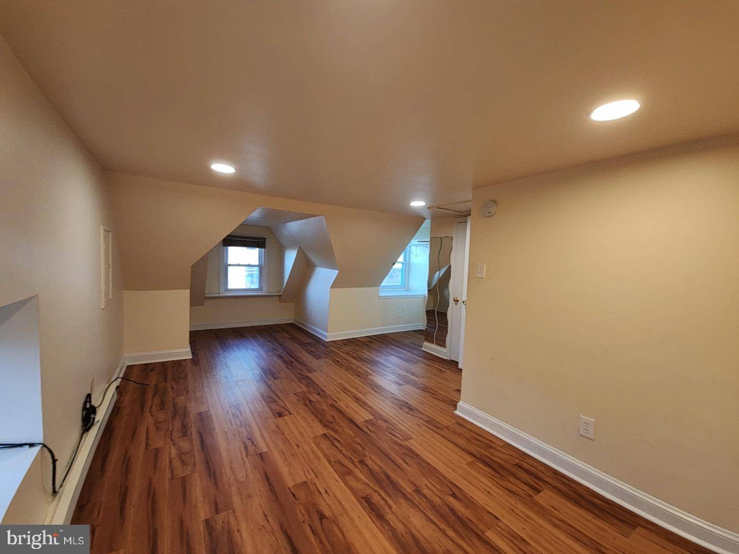 Conshohocken, PA 19428,228 CRAWFORD AVE #3