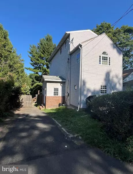 576 N TYSON AVE, Glenside, PA 19038