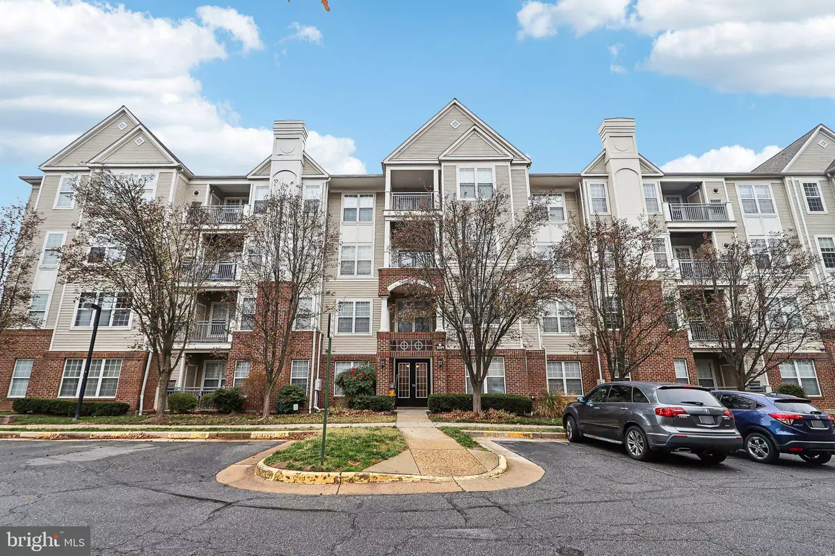 Falls Church, VA 22042,3009 NICOSH CIR #4410