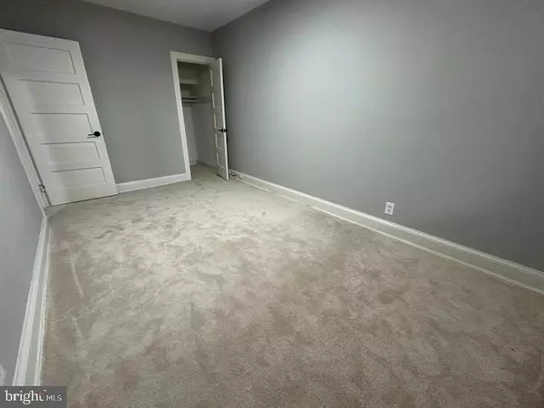 Washington, DC 20020,1630 16TH ST SE #2