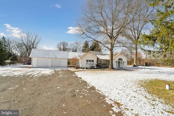 3651 LOWER MOUNTAIN RD, Forest Grove, PA 18922