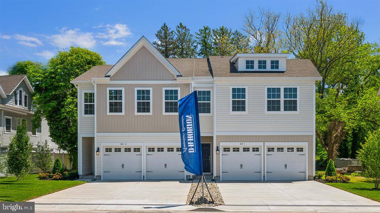West Cape May, NJ 08204,845 BROADWAY #2