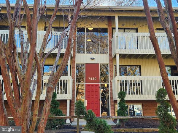 Annandale, VA 22003,7439 LITTLE RIVER TPKE #102