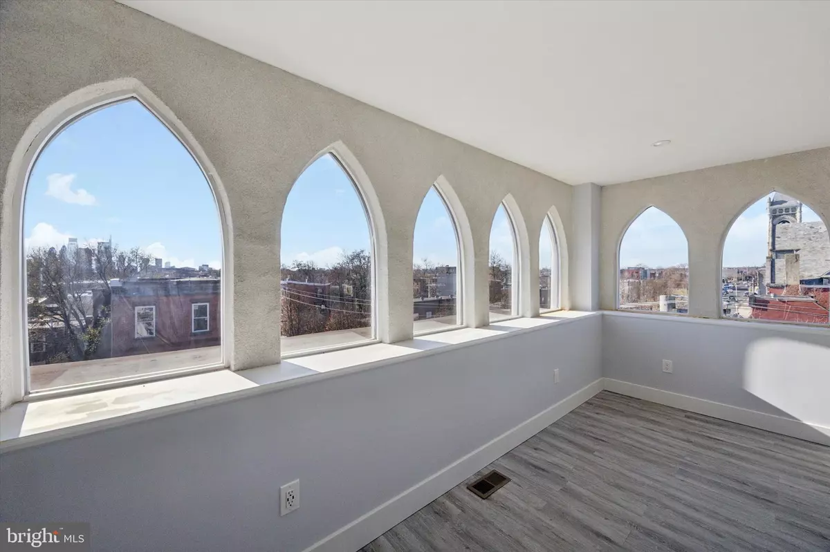 Philadelphia, PA 19121,1939 W DIAMOND ST