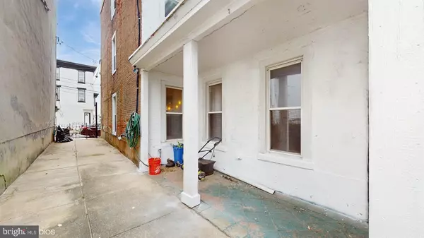 Philadelphia, PA 19127,212 HERMITAGE ST