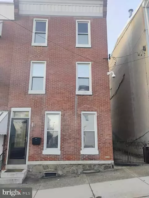 212 HERMITAGE ST, Philadelphia, PA 19127