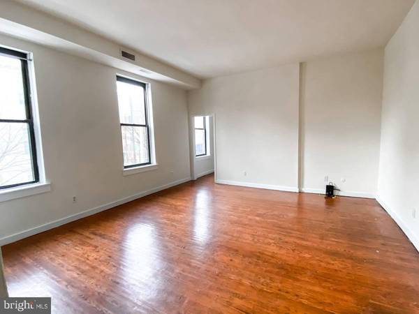 Philadelphia, PA 19107,1136 PINE STREET #203