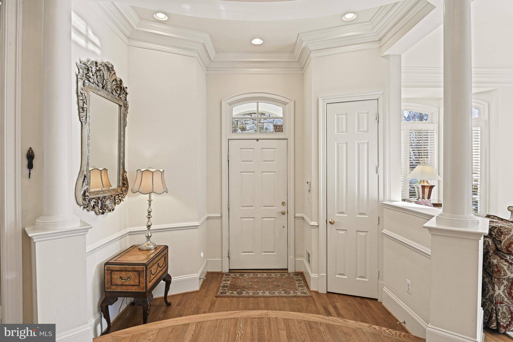 Mclean, VA 22101,7218 FARM MEADOW CT