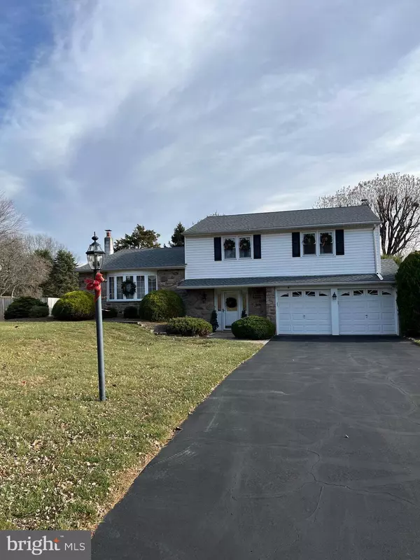 51 FRIESLAND DR, Churchville, PA 18966