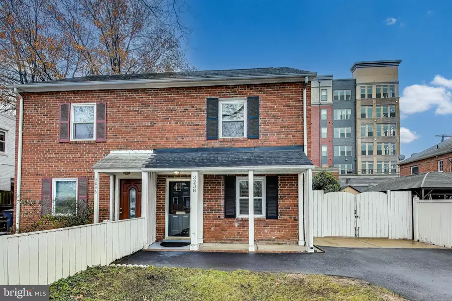 3238 9TH ST S, Arlington, VA 22204