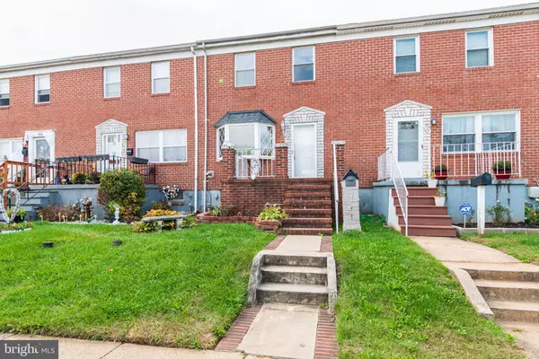 738 SEAWALL RD, Baltimore, MD 21221