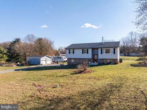 Bernville, PA 19506,7 SUNSET DR