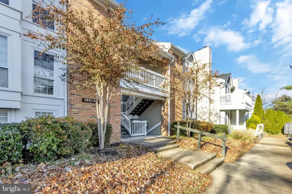 2821 S WAKEFIELD ST #7-7-C, Arlington, VA 22206