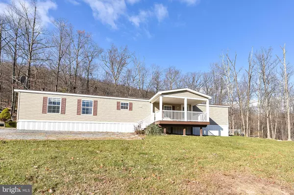 Hedgesville, WV 25427,302 GOLLER HILLS LN