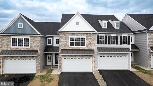 Lancaster, PA 17601,2468 SPRING WATER CIR