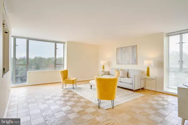 Reston, VA 20190,11400 WASHINGTON PLZ W #803