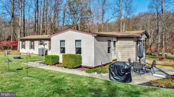 Elverson, PA 19520,86 NEW RD