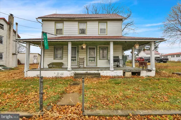 937 MAIN ST, Mohrsville, PA 19541