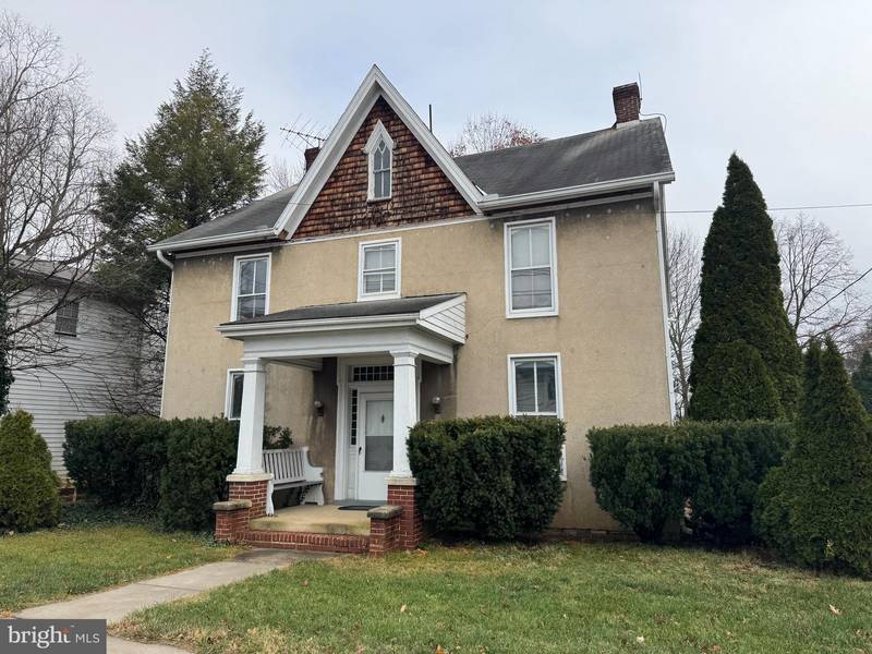 223 N MAIN STREET, Mercersburg, PA 17236