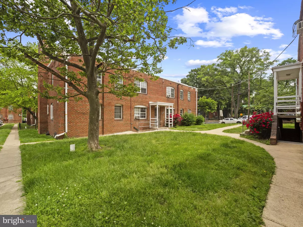 Washington, DC 20032,22 DANBURY ST SE #2