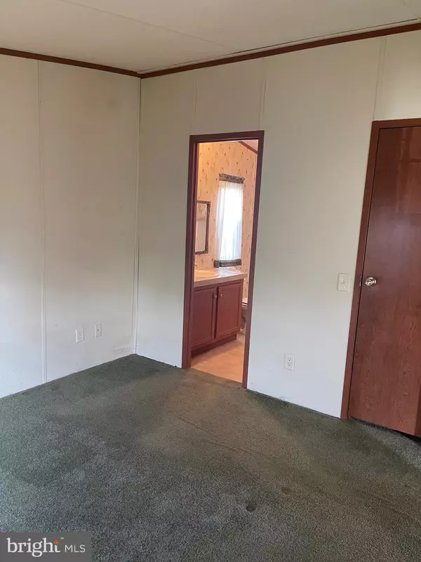 Feasterville Trevose, PA 19053,3405 ROSE AVE