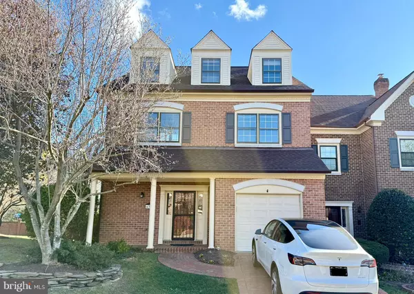 6319 CHAUCER VIEW CIR, Alexandria, VA 22304