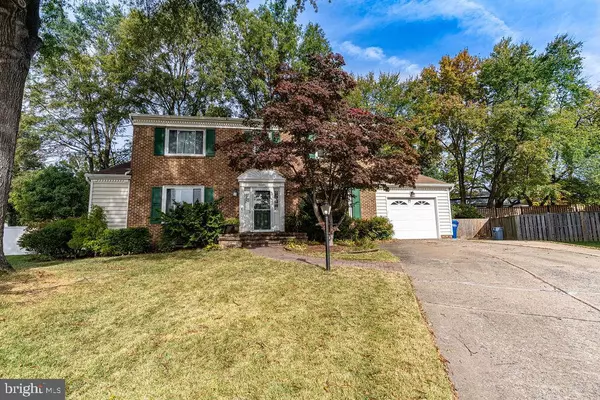 8601 COTSWOLD CT, Alexandria, VA 22308