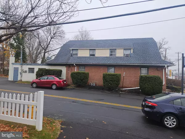 Bensalem, PA 19020,884 BRISTOL PIKE