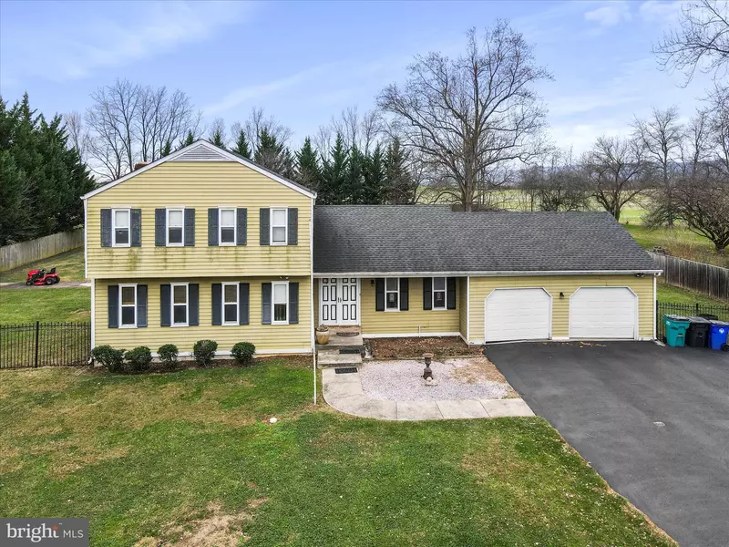 8489 DEVON LN, Walkersville, MD 21793