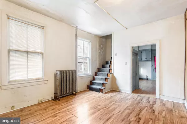 Hanover, PA 17331,112-1121/2 PLEASANT ST