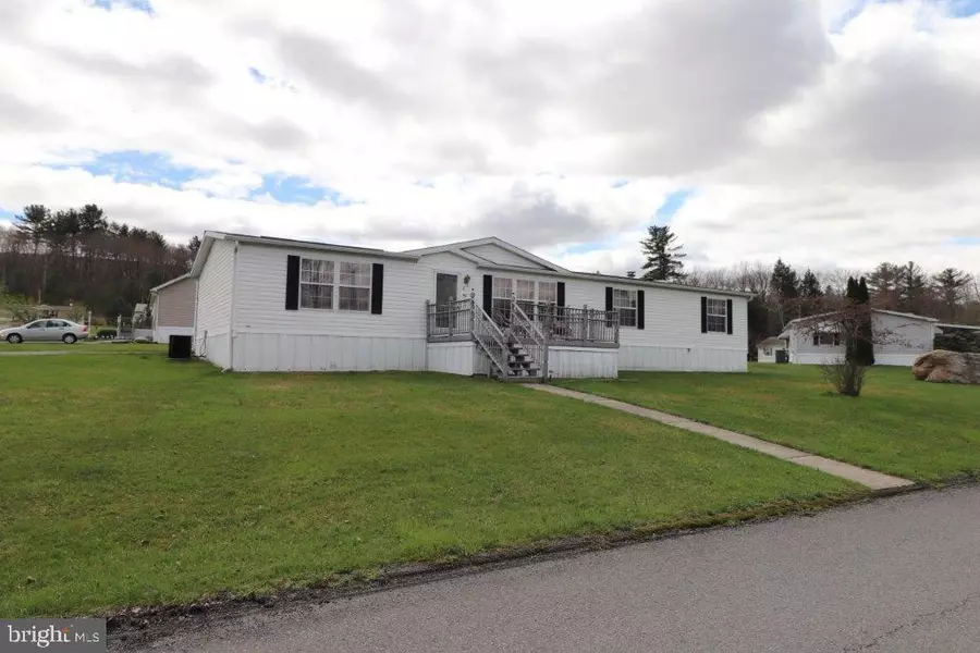 48 SHELBY DR, Lehighton, PA 18235