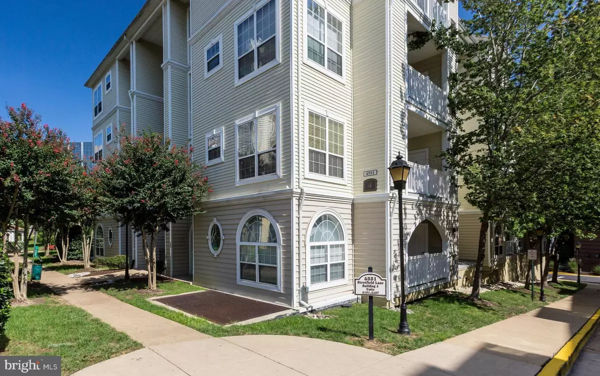 Alexandria, VA 22311,4551 STRUTFIELD LN #4225