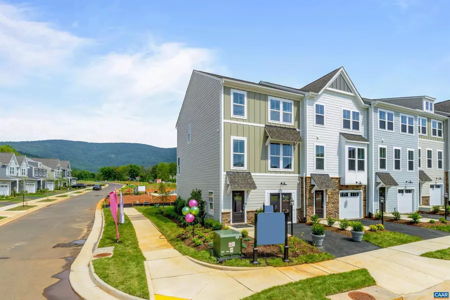 4955 LEXI LN, Crozet, VA 22932