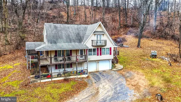 Hedgesville, WV 25427,785 MAVERICK TRL