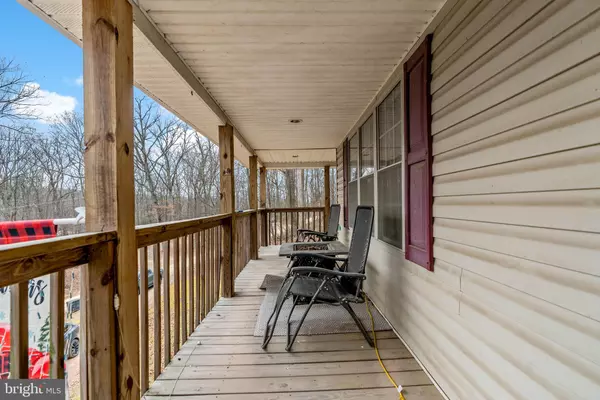 Hedgesville, WV 25427,785 MAVERICK TRL