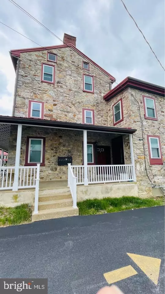 5 S VILLAGE AVE #APT 4, Exton, PA 19341