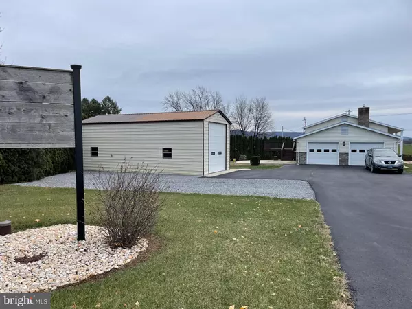 Shippensburg, PA 17257,8594 POSSUM HOLLOW ROAD