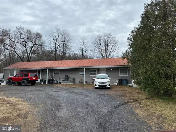 30 HOTEN LN, Brandywine, WV 26802