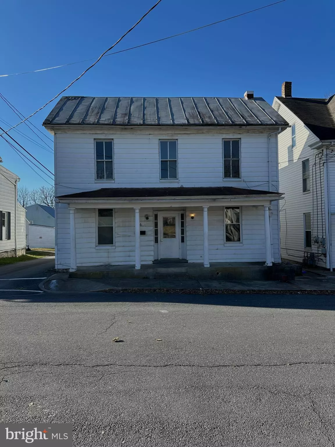 Shippensburg, PA 17257,16 N WASHINGTON ST