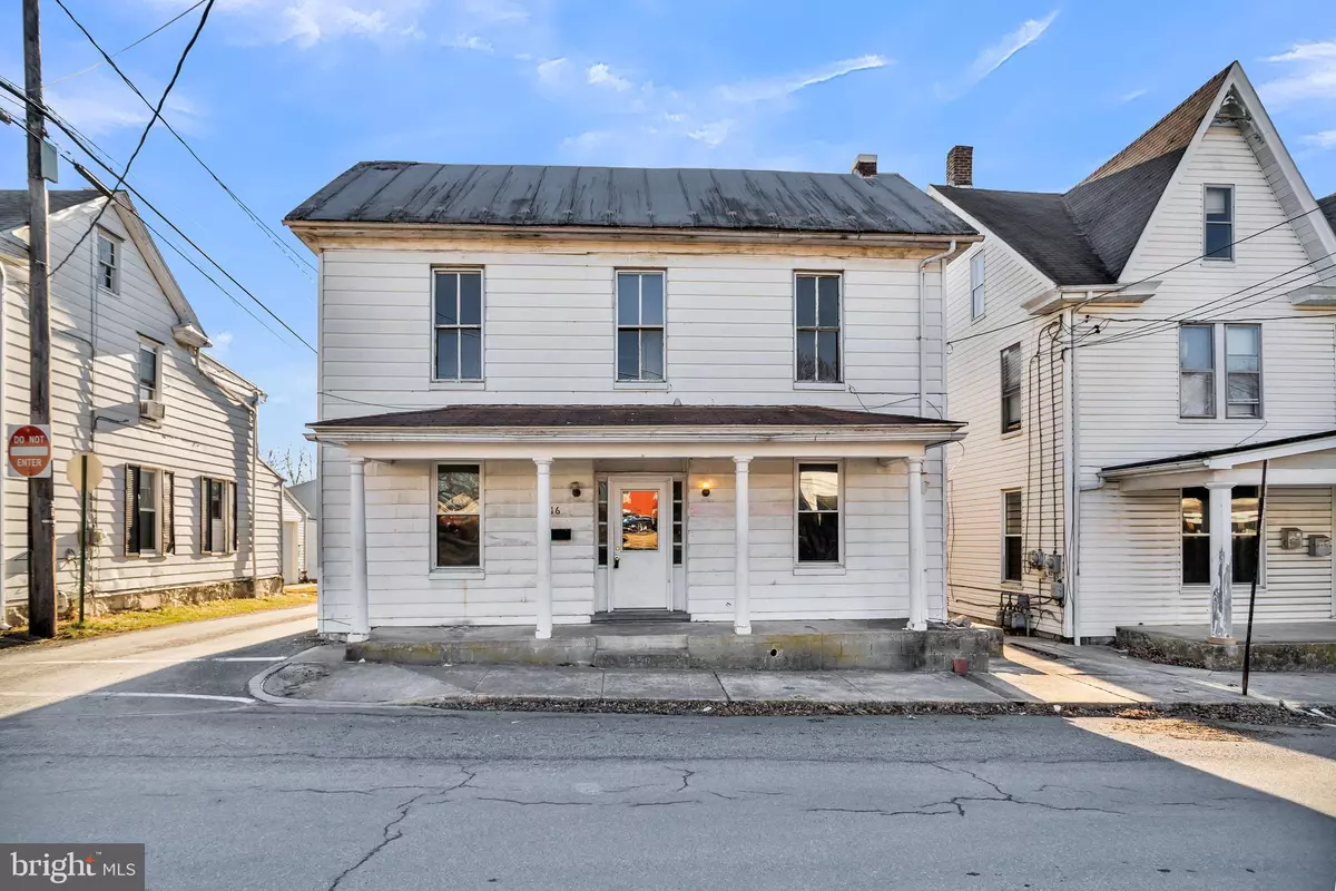 Shippensburg, PA 17257,16 N WASHINGTON ST