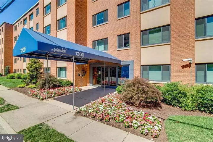 Arlington, VA 22202,1200 S ARLINGTON RIDGE RD #714