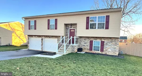 York, PA 17404,2120 ORANGE ST