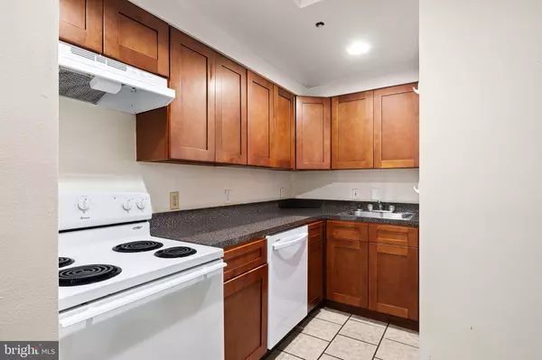 Philadelphia, PA 19104,3801-3807 SPRING GARDEN ST #2 BED