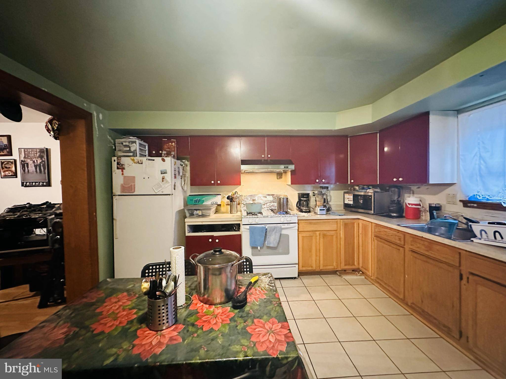 Philadelphia, PA 19147,714 EARP ST