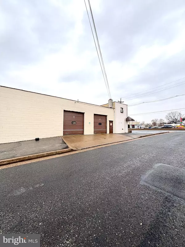 Pennsauken, NJ 08110,6712 S CRESCENT BLVD N