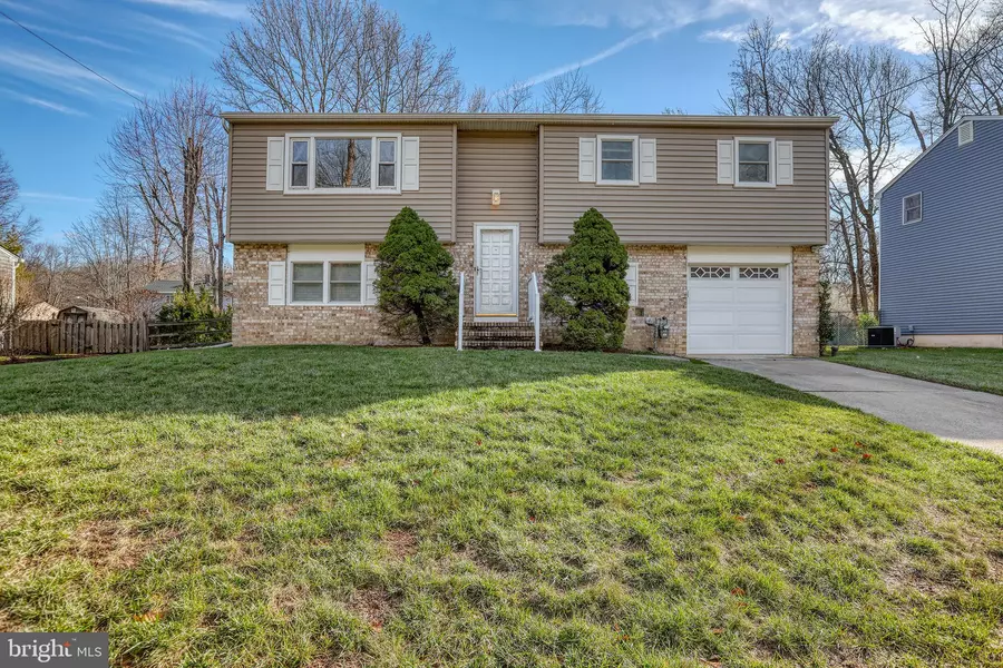 399 GREEN LA, Ewing, NJ 08638