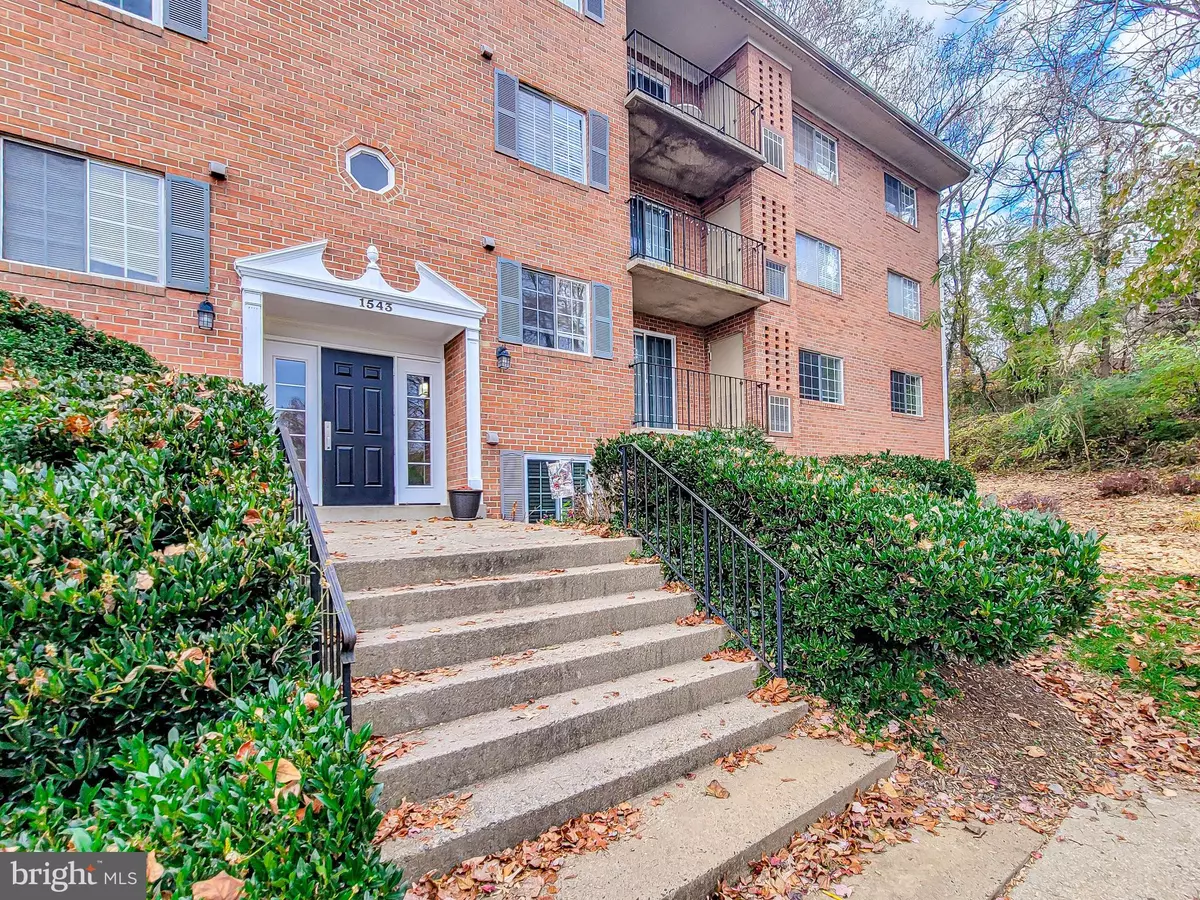 Woodbridge, VA 22192,1543 COLONIAL DR #104